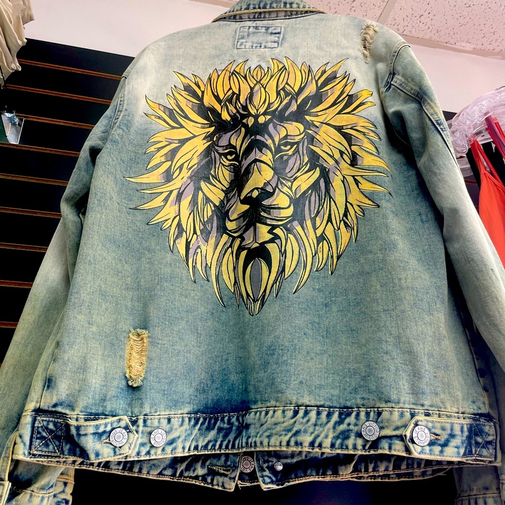 Mens Jeans denim jacket , victorious brand size Large